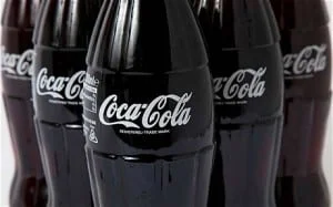 Coca-Cola w butelkach coca-cola ciekawostk, coca-cola fakty, coca cola toaleta, coca cola rdza, coca cola szkodniki, coca cola tłuste plamy, coca cola na bół brzucha, coca cola gotowanie