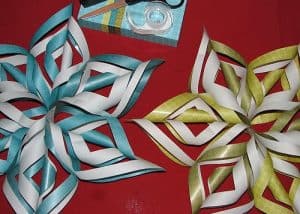 papierowa gwiazda na choinkę, jak zrobić papierowe gwiazdki, gwiazdki trójwymiarowe, gwiazdki z papieru