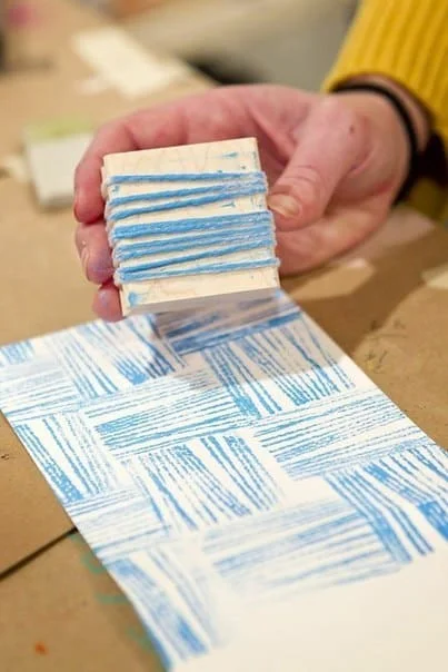 pieczątki z korków po winie, stemple z sytryny, malowanie ubrań, kartki na urodziny, pieczątki z jabłka, pieczątki z gumki do ołówka, stempel serce, stemel kwiat