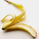 10 niezwykłych zastosowań skórki od banana